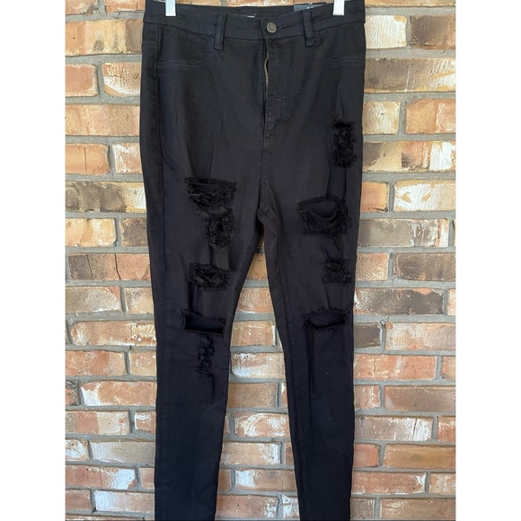 Fashion Nova Women’s Distressed Blanched Black Jeans Size 15 - Picture 6 of 8